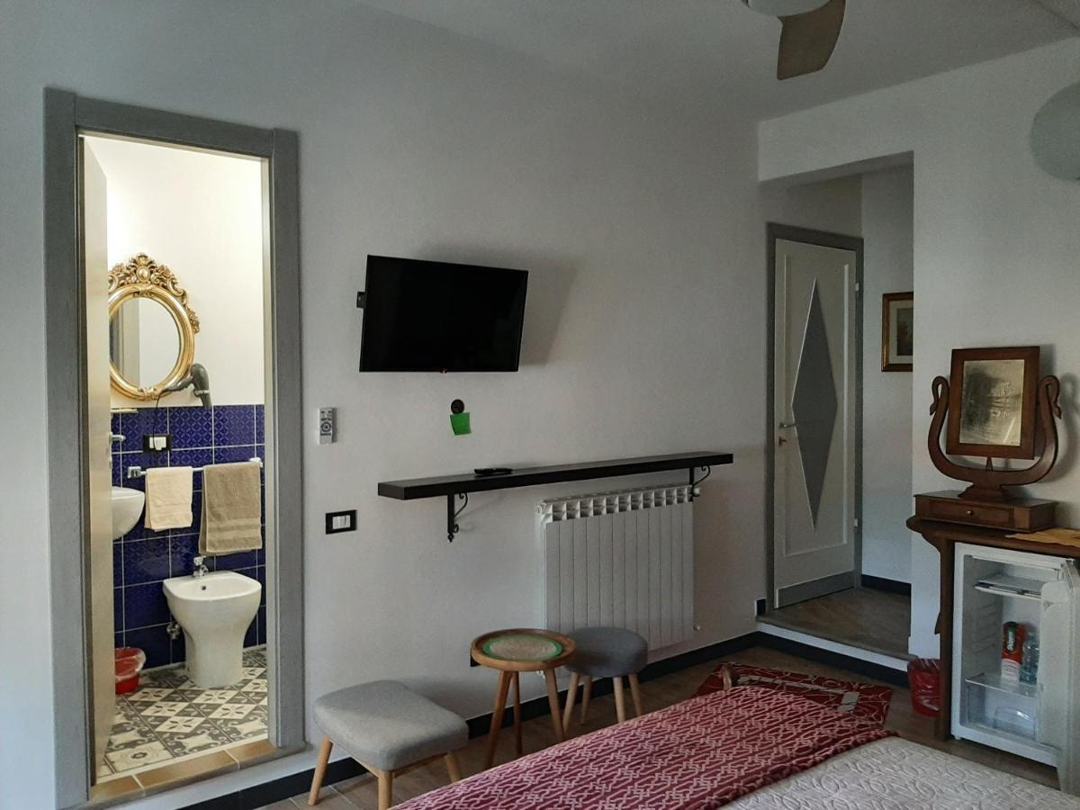 Retro' Beb Bed and Breakfast La Spezia Exteriör bild