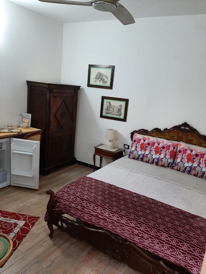 Retro' Beb Bed and Breakfast La Spezia Exteriör bild